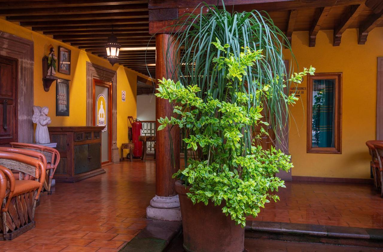 Hotel La Parroquia Pátzcuaro Buitenkant foto