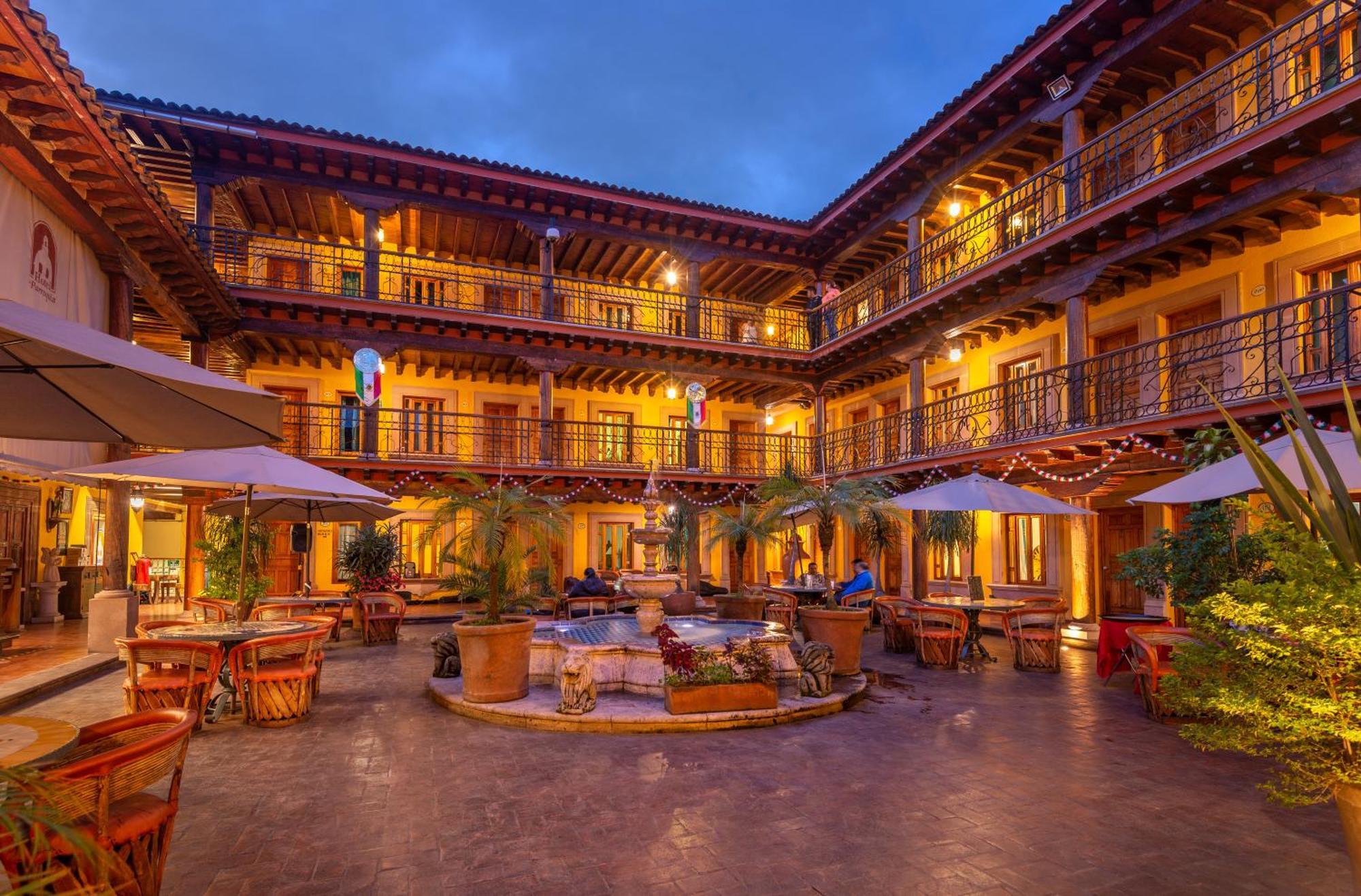 Hotel La Parroquia Pátzcuaro Buitenkant foto