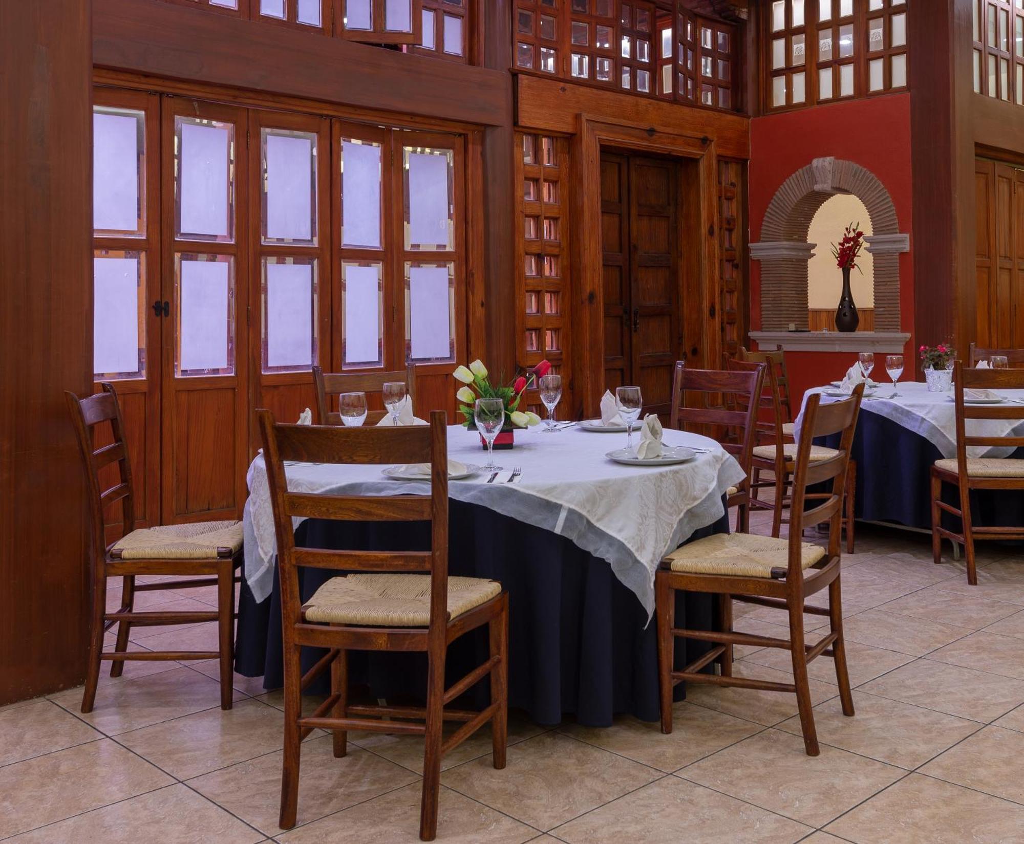 Hotel La Parroquia Pátzcuaro Buitenkant foto