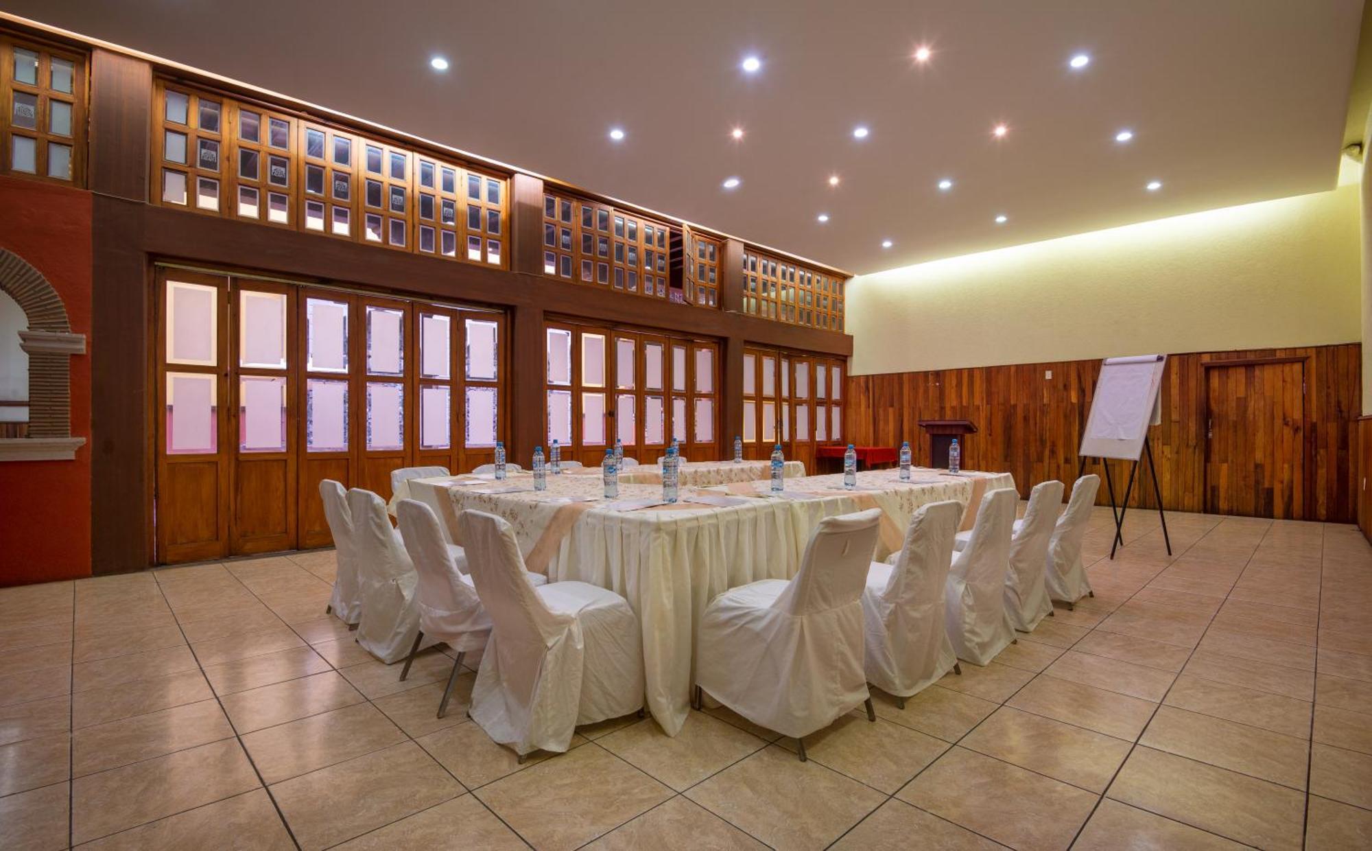 Hotel La Parroquia Pátzcuaro Buitenkant foto