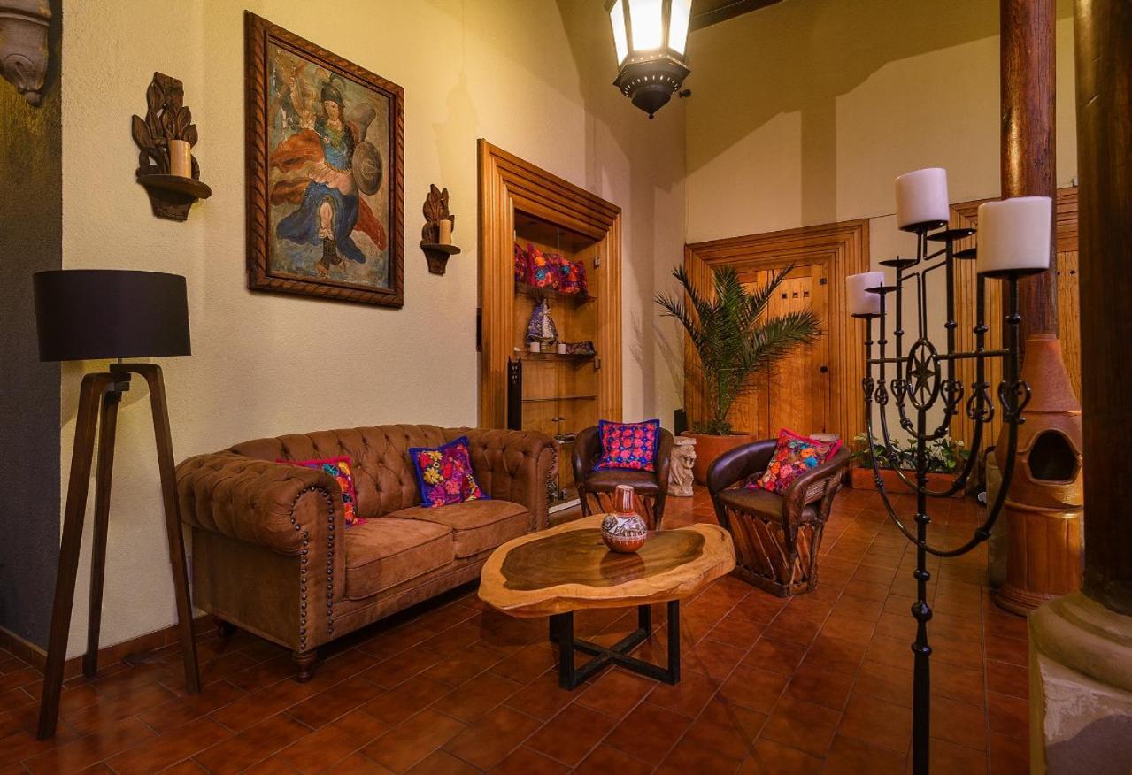 Hotel La Parroquia Pátzcuaro Buitenkant foto