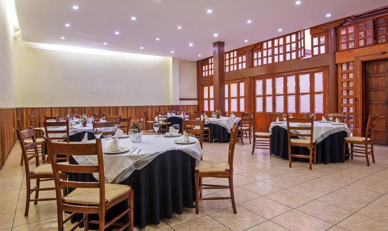 Hotel La Parroquia Pátzcuaro Buitenkant foto